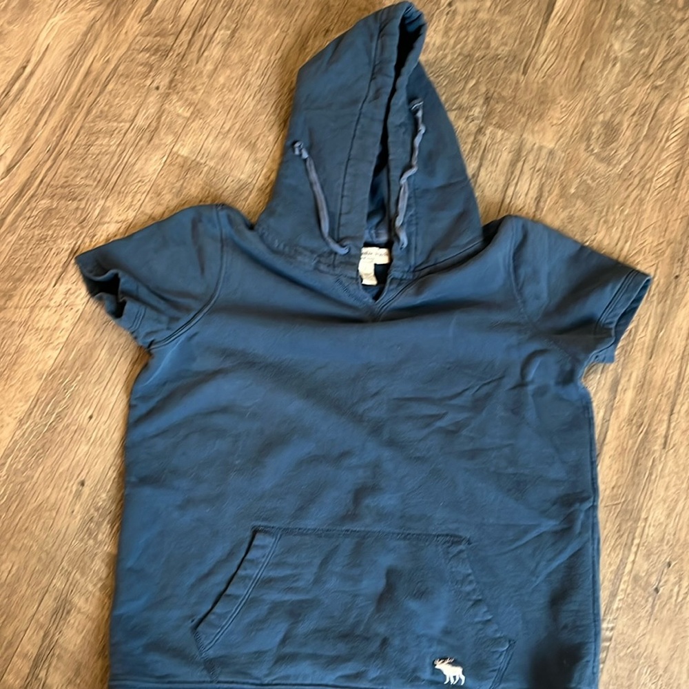 Abercrombie &fitch kids tee